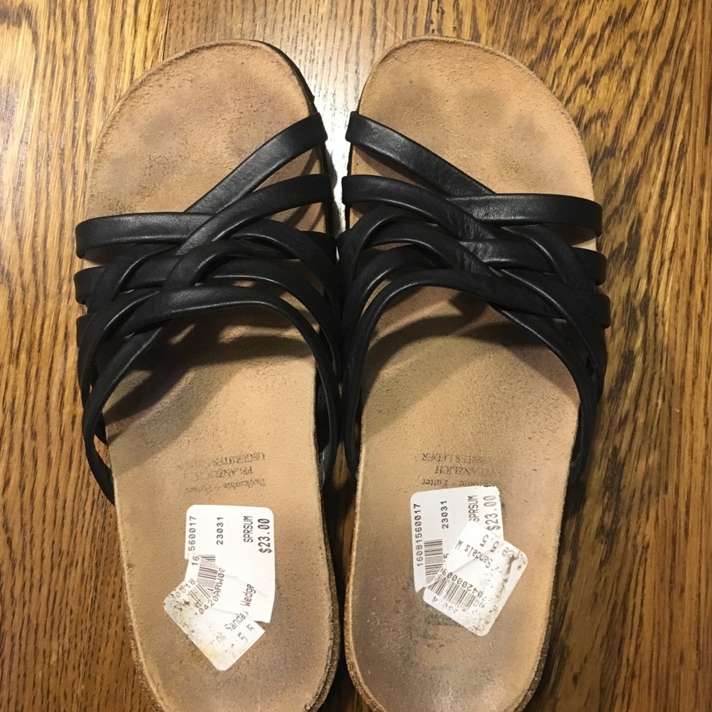 Black sandals